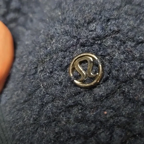 Lululemon Stand Out Sherpa 1/2 Zip In True Navy - Picture 6 of 6